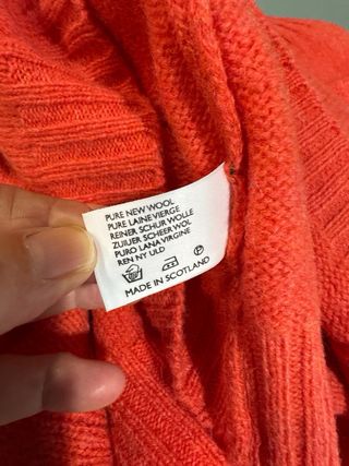 Jersey lana virgen coral manga larga