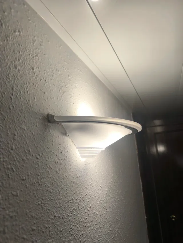 Lámpara de pared moderna