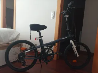 Bicicleta plegable B'Twin Tilt 500 + Rodillo