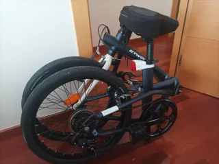 Bicicleta plegable B'Twin Tilt 500 + Rodillo