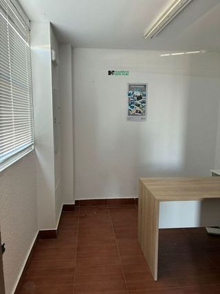 Nave industrial en venta en La Estación en Badajoz