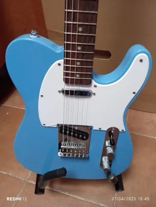 Guitarra Eléctrica Squier Telecaster Azul