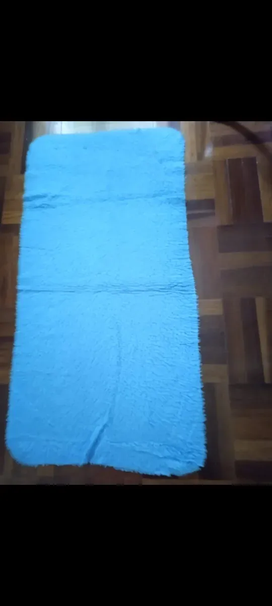 MANTA POLAR. REGALO ALFOMBRA POR LA COMPRA