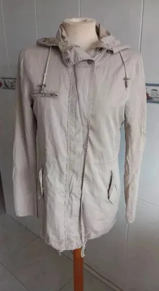 Cortavientos Mujer T. S Beige