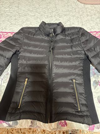 Anorak plumífero Zara negro