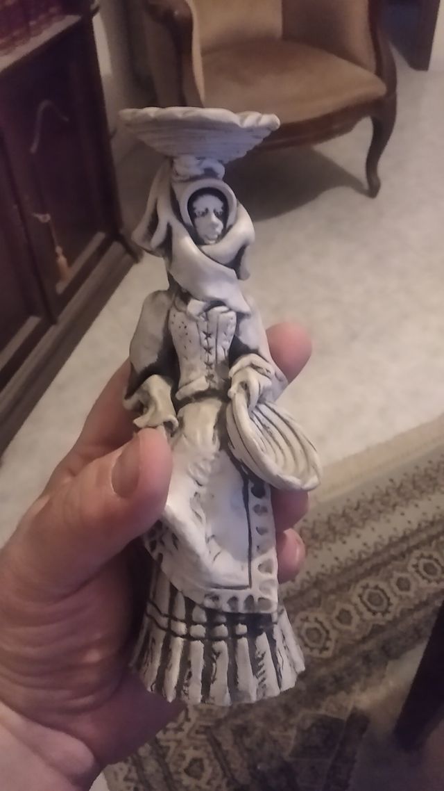 Statuetta artigianale tradizionale della Sardegna