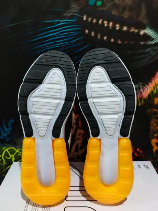 Nike Air Max 270 Naranja y Blanco