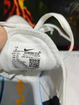 Nike Air Max 270 Naranja y Blanco