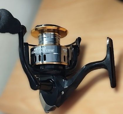 Carrete de pesca HE7000