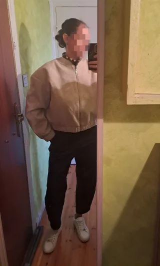 Bomber lana beige y negra