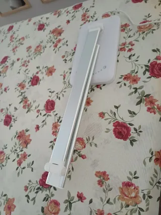 Lámpara LED Escritorio Blanca Nueva