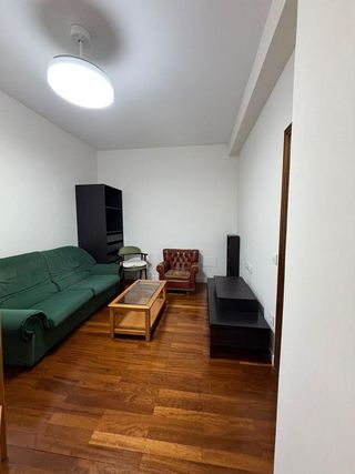 Piso en alquiler en Palos de Moguer en Madrid