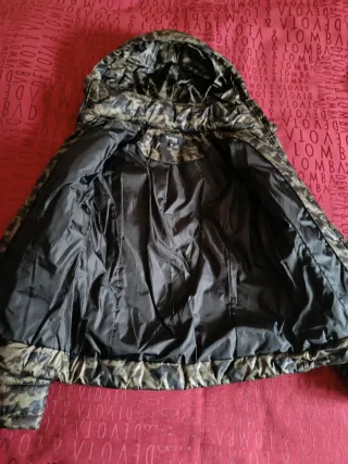 Chaqueta acolchada camuflaje mujer