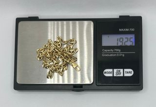Cadena Barbada Barra de oro 18k, 19.25 g, 51 cm.