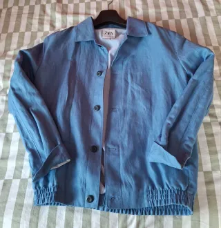 Cazadora Zara azul T. M