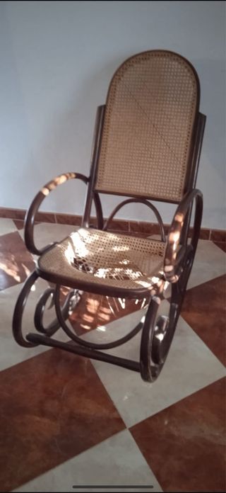 Dolce culla di legno e vimini DA RESTAURARE