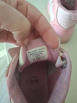 Scarpe bimba Minnie Mouse n. 33