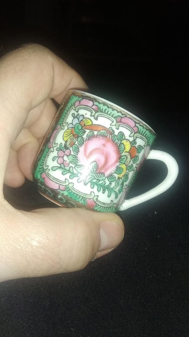 Tazzina da collezione in porcellana bone china