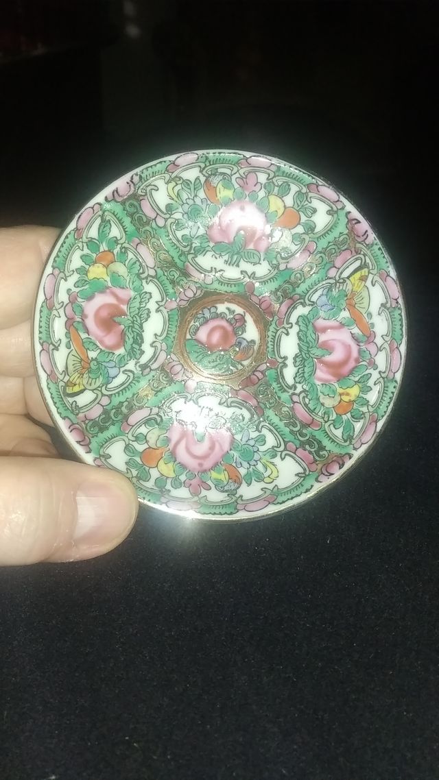 Tazzina da collezione in porcellana bone china