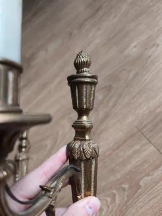 Applique in stile Luigi XVI dorati