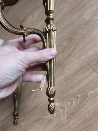 Applique in stile Luigi XVI dorati