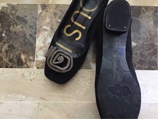 Zapatos negros de piel y ante Tacón suela goma