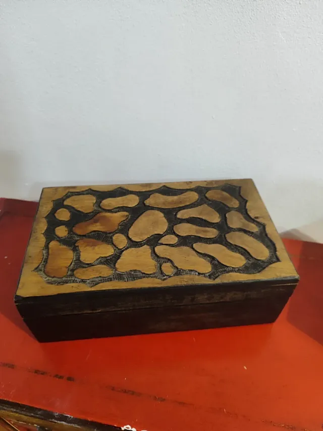 Scatola in legno indiana
