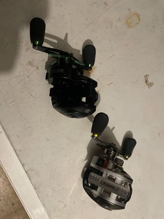 2 carretes de pesca nuevos