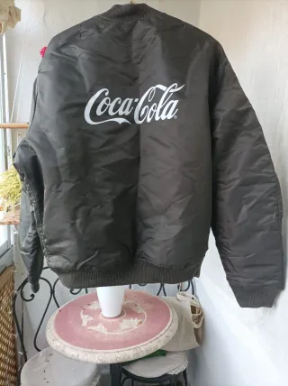 Cazadora Bomber acolchada verde militar