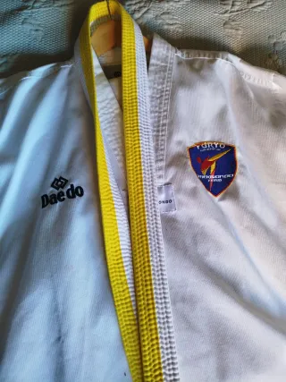 Kimono Taekwondo Furyo Blanco y Amarillo