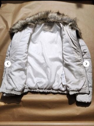 Cazadora Bershka mujer beige con pelo