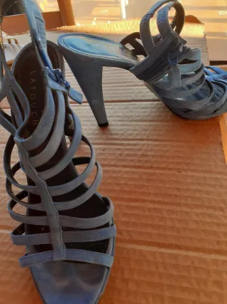 Sandalias de tacón azul LATOUCH