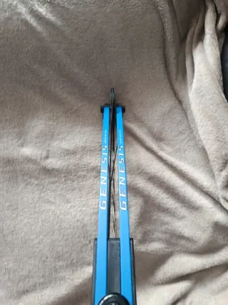 Arco compuesto Mathews Genesis azul