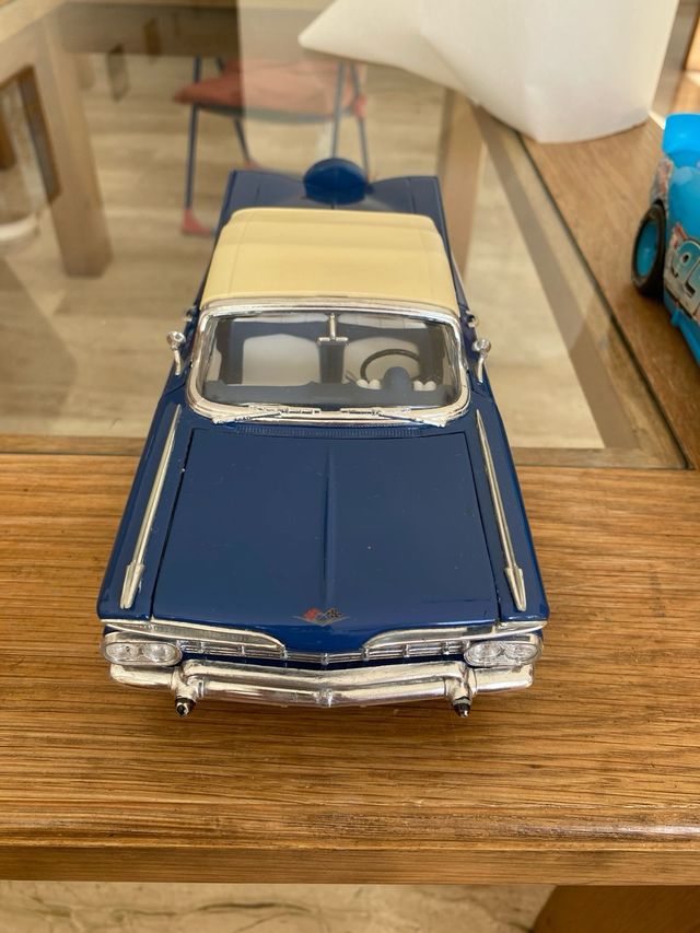 Chevrolet Impala 1959 Escala 1/18