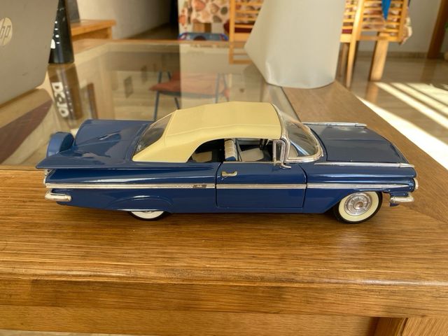 Chevrolet Impala 1959 Escala 1/18
