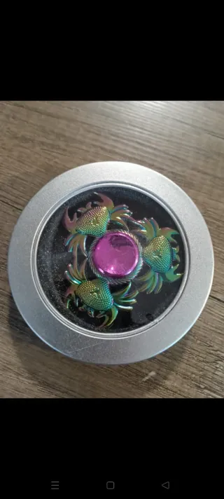 Spinner de mano con diseño de cangrejo