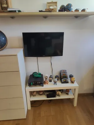 Pacchetto Nintendo 64 + giochi, controller e TV + regalo