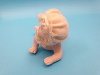 bambola bambolina in ceramica