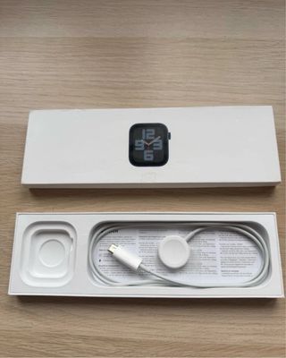 Apple Watch SE (2ª Gen) GPS + Cellular Negro