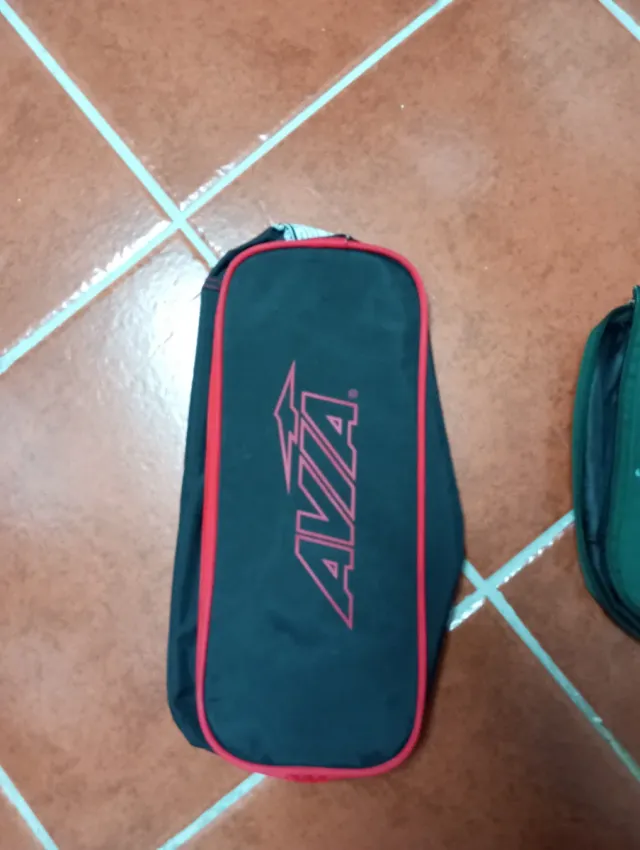 Bolso Negro y Rojo para Hombre