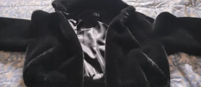 Chaqueta Zara pelo negro muy  suave