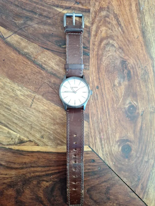 Reloj Nixon The Sentry Marrón