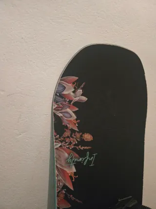 Never Summer Infinity Snowboard