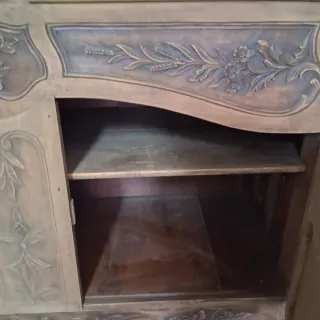 Credenza antica in noce