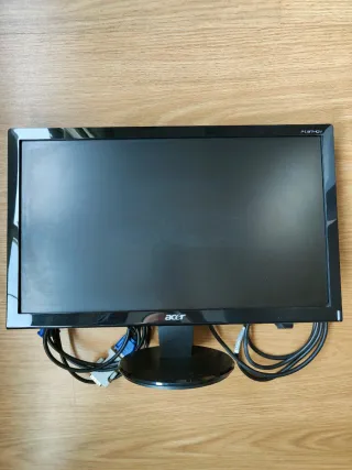 Monitor Acer 19 Negro con sus cables