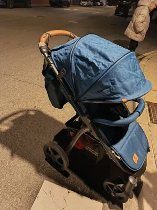 Carro de bebé Lionelo azul