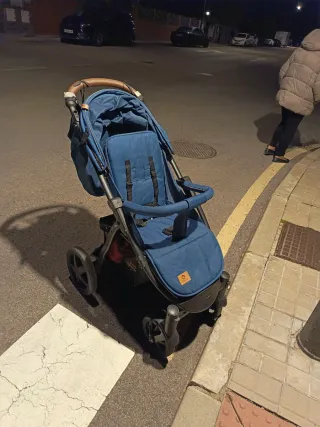 Carro de bebé Lionelo azul