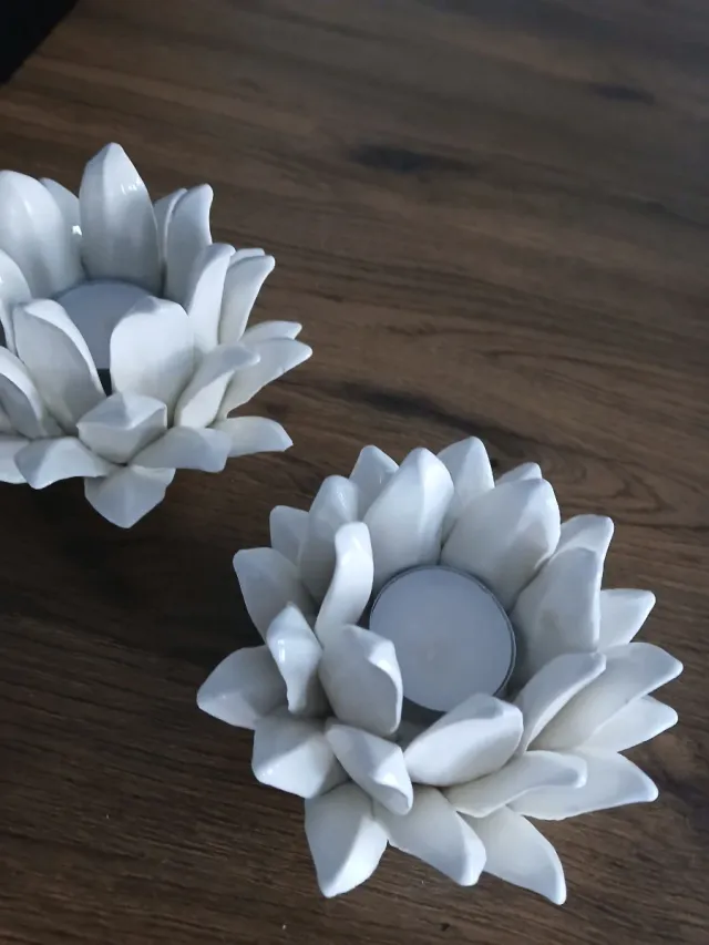 Bol de madera para mesa y cerámica brillante