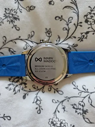Reloj Mark Maddox Negro y naranja