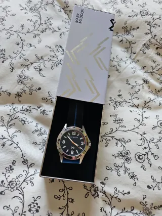 Reloj Mark Maddox Negro y naranja